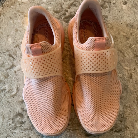 Nike Sock Dart - Picture 3 of 5